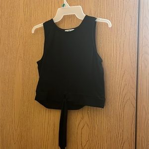 Black crop top!